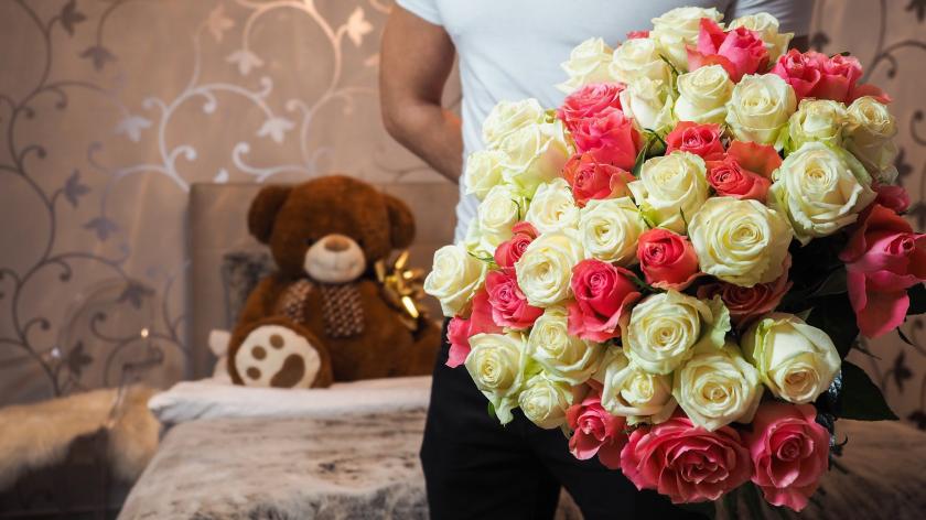 Những sai lầm thường gặp khi sử dụng dịch vụ điện hoa Hà Nội