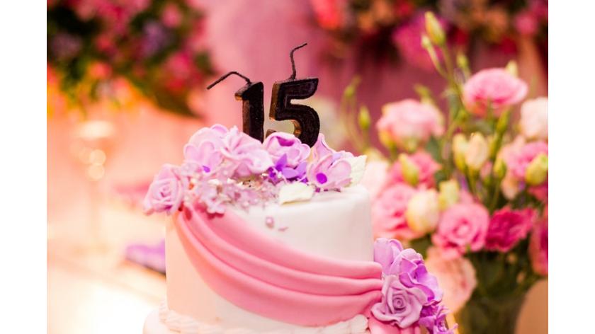 Những lời chúc sinh nhật hay nhất năm 2018 được gửi gắm trên bó hoa tươi sinh nhật