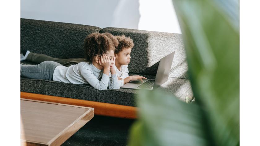 17 bộ phim hay nhất dạy cho trẻ em sự đồng cảm và tử tế