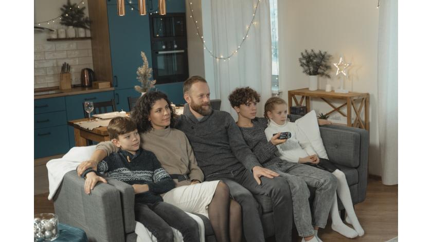 Danh sách 36 bộ phim phù hợp để xem cả gia đình thời Covid