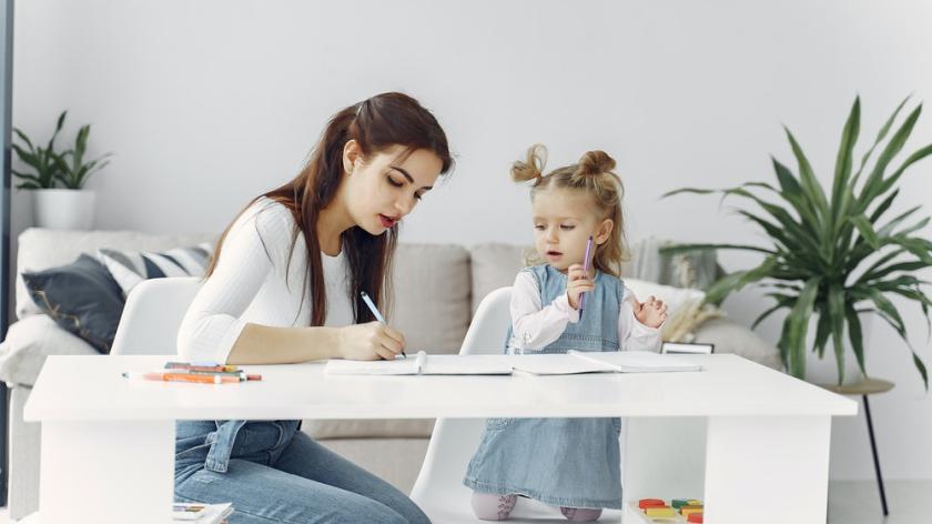 Bài học thành công của người mẹ sau khi 23 nhà xuất bản từ chối cuốn sách của cô ấy
