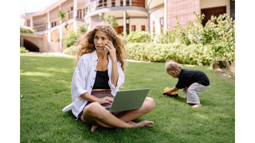 Chuyên đề Khi người mẹ đi làm: Cách chia tay với điện thoại của bạn (sau giờ hành chính)