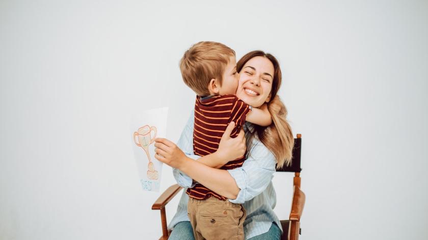 Chuyên đề Khi người mẹ đi làm: Những người mẹ hay phải đi công tác