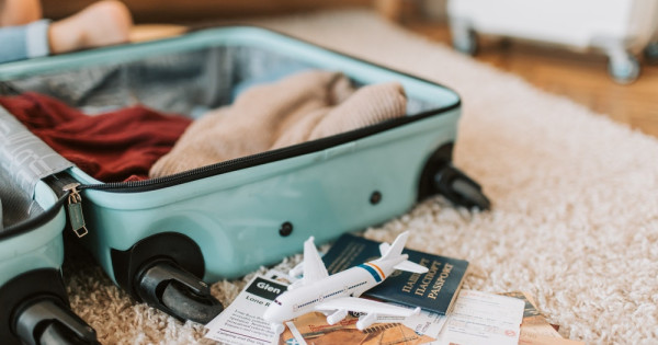 Mẹo chuẩn bị hành lý vali siêu tối giản khi đi du lịch cùng con nhỏ sẽ giúp hành lý của bạn nhẹ nhàng hơn