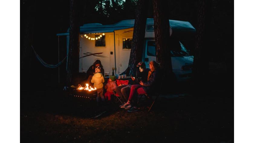 Giải quyết mối lo lắng về giấc ngủ khi cho trẻ đi cắm trại ngoài trời - Ngủ dưới các vì sao