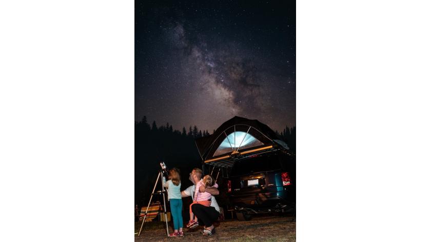 Gợi ý các hoạt đông và trò chơi buổi tối khi đi cắm trại qua đêm cho trẻ em