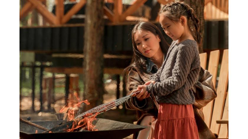 Nấu ăn dã ngoại bên lửa trại: Bí quyết cắm trại vui nhộn và thân thiện với trẻ em