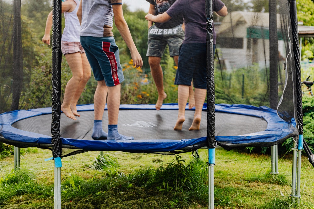 Trampoline cho trẻ